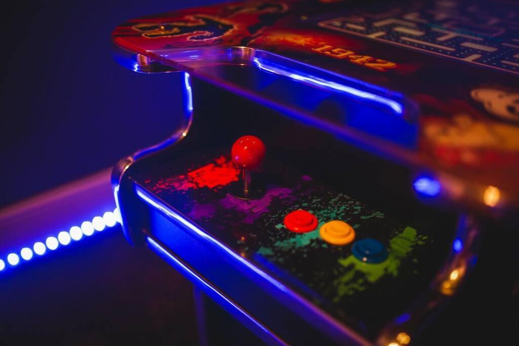 Games And Movies Lounge 7 Bed City Centre Apartment Newcastle upon Tyne Eksteriør bilde