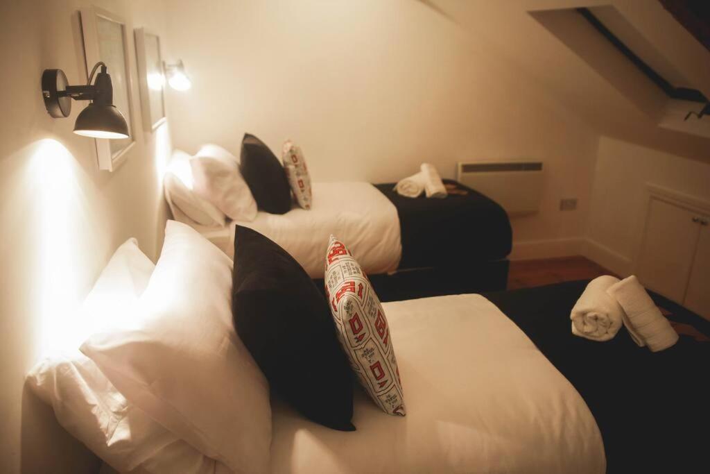 Games And Movies Lounge 7 Bed City Centre Apartment Newcastle upon Tyne Eksteriør bilde